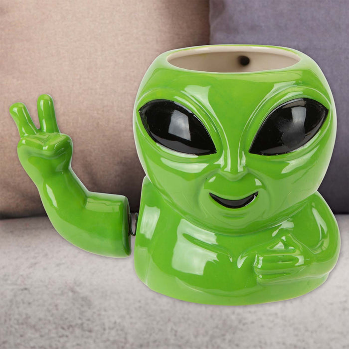 Shaking Alien Wobble Mug Funny Hot Drink Cup Green - 12cm x 15cm